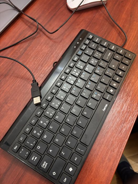 Tastatura cu fir HAMA Slimline SL720, USB, Layout RO, negru