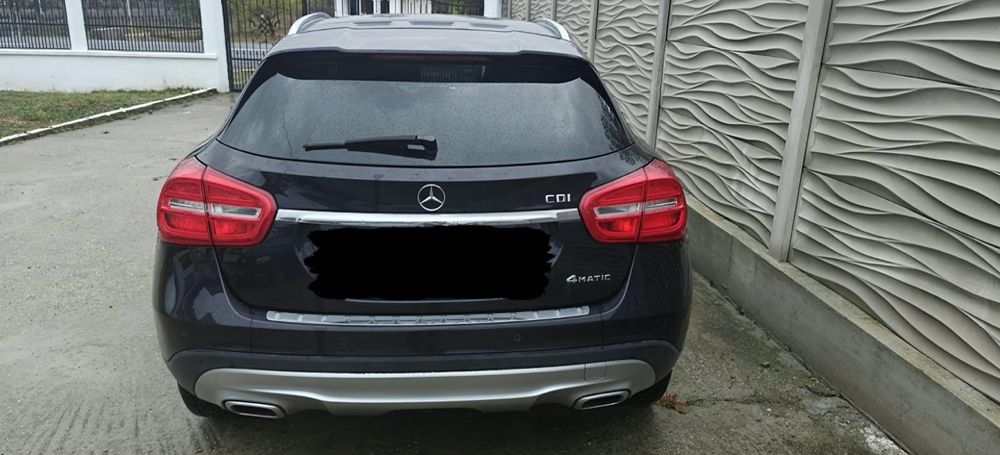 Mercedes-Benz GLA