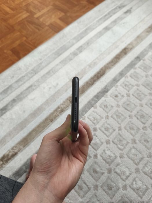 Продается iPhone XR 128 ГБ