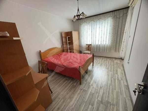 Дава се под наем Тристаен апартамент в Пловдив, Кючук Париж - 126 кв.м за 548.25 € - Снимка #4