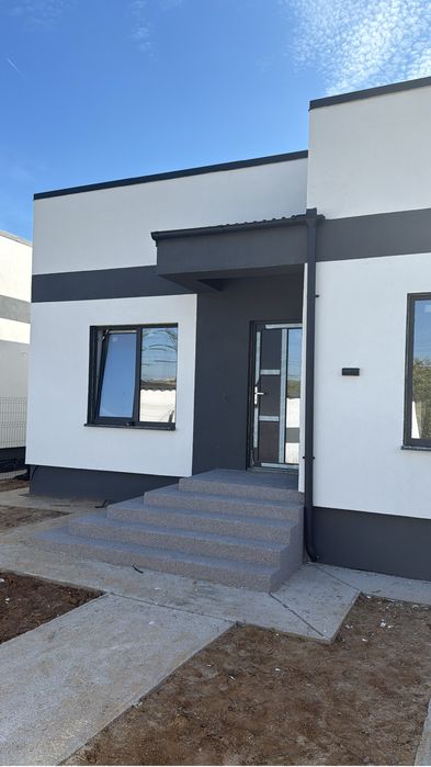 Proprietar, vand casa , regim de inaltime Parter, zona Damila !