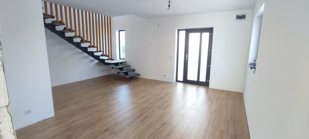 Casă noua ,P+1 semicentral Târgu Jiu la cheie  112 mp | teren 408 mp |