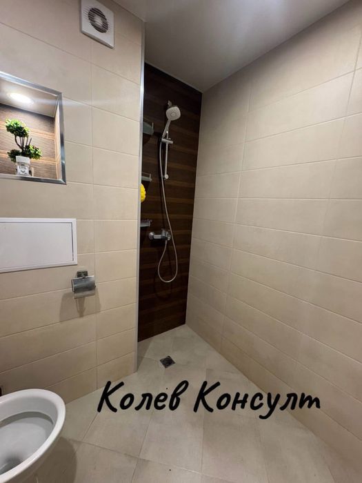 Продава се Тристаен апартамент в Харманли - 70 кв.м за 1072 €/кв.м - Снимка #15