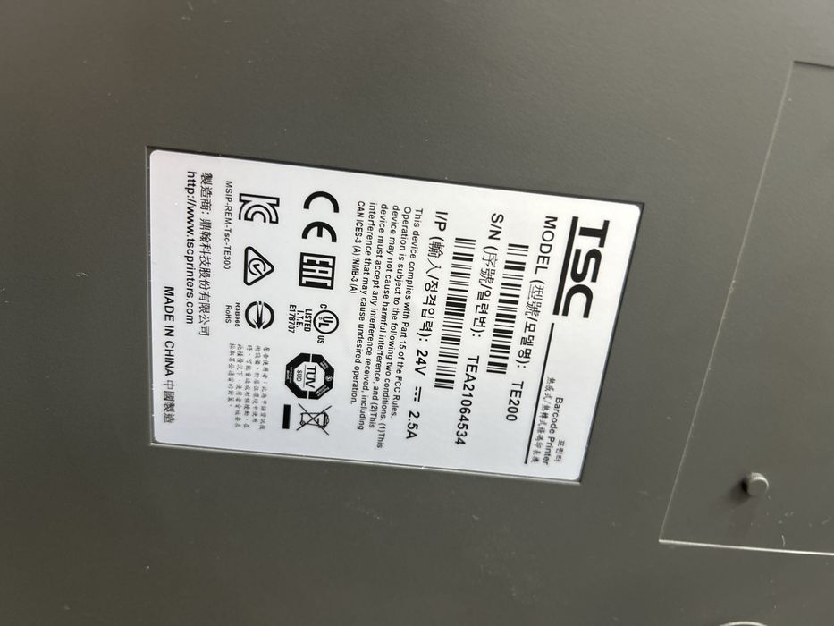 Продаю принтер этикеток TSC TE200 (термотрансферный)
