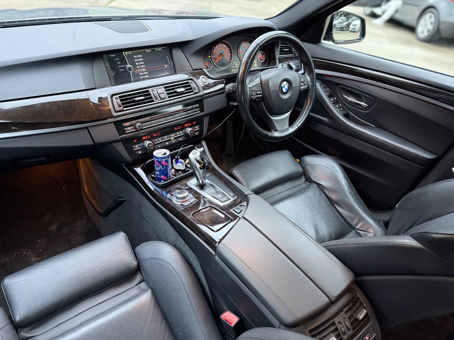 BMW - F10 - 530d - Seria 5 - 2011 - 3.0 Diesel - Euro 5 - 245 CP - Automat - 8+1 - Trepte - Navigatie Mare - 2 Chei - Interior M seria 7 - Bi•Xenon -
