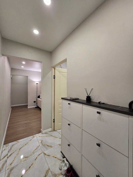 Продам 3ком. квартиру Ауэзова 64\4