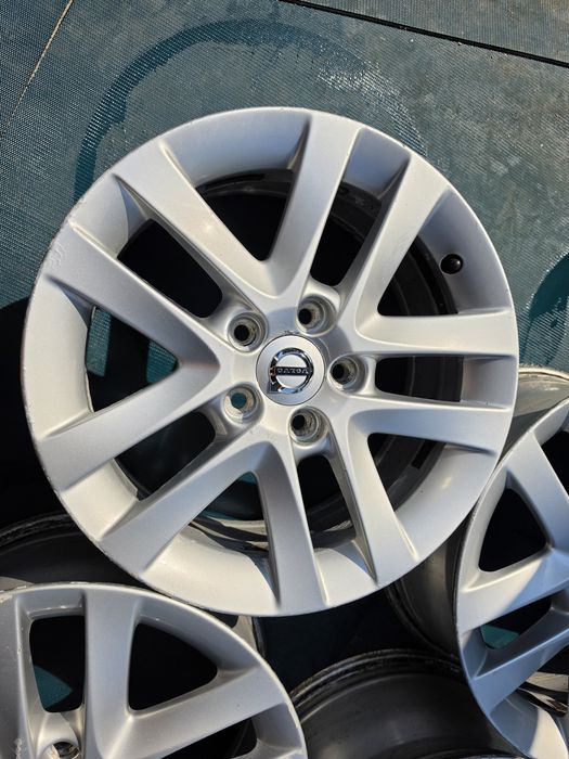 16 5x108 Volvo лети джанти 5х108 волво