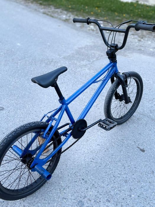Vând Bicicleta Bmx