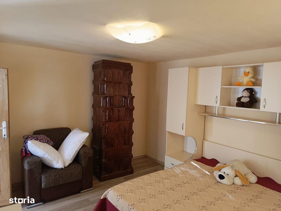 Casa + teren Pielesti deschidere 18m,1100mp,toate utilitatile