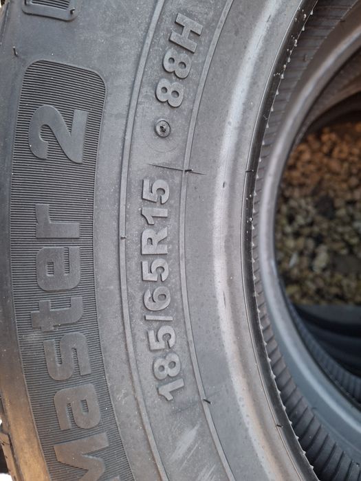 4 бр. Чисто нови зимни гуми Petlas 185/65/15