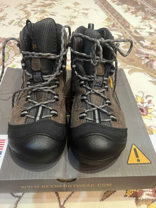 Защитная обувь (спецодежда)