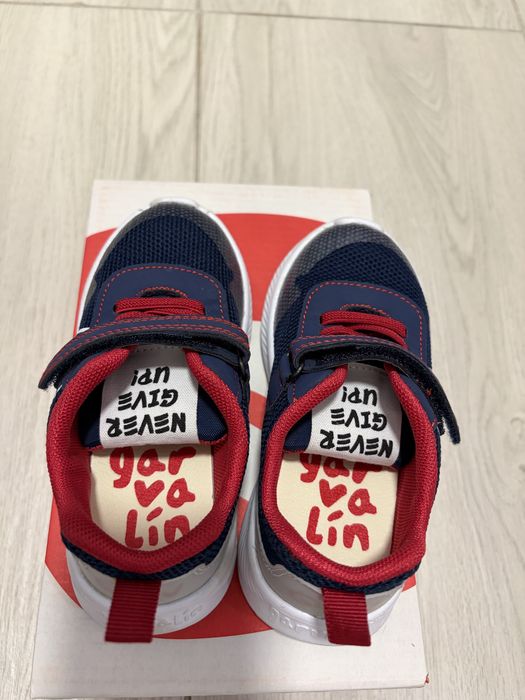 Sneakers Gravalin 25