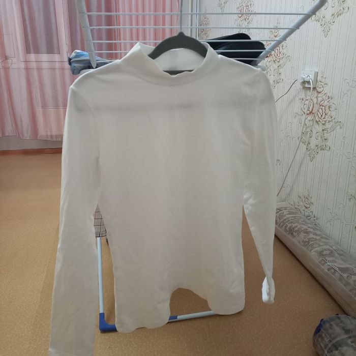 Срочно продаются вещи для школы на девочку