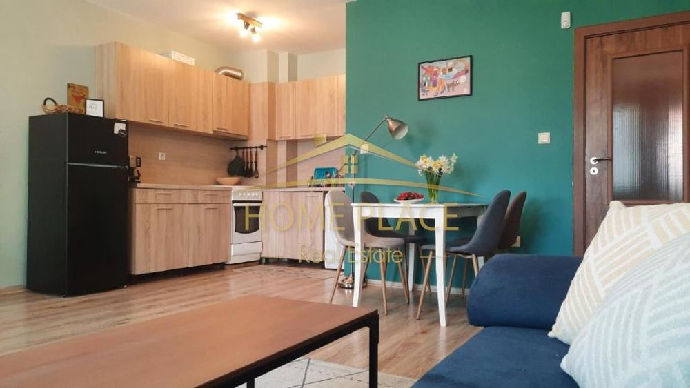 Дава се под наем Тристаен апартамент в Варна, Център - 85 кв.м за 637.5 € - Снимка #1