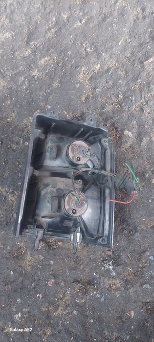 Задний, левый фонарь.  Mazda  MPV  88-98гг.