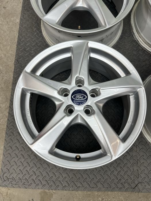 17-цола 5х108 - Ford - Connect-Galaxy-Focus-Mondeo-Kuga-C max-S max и други