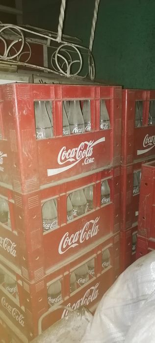 Бутылки с ящиком