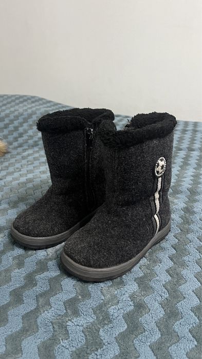 Продам валенки детские