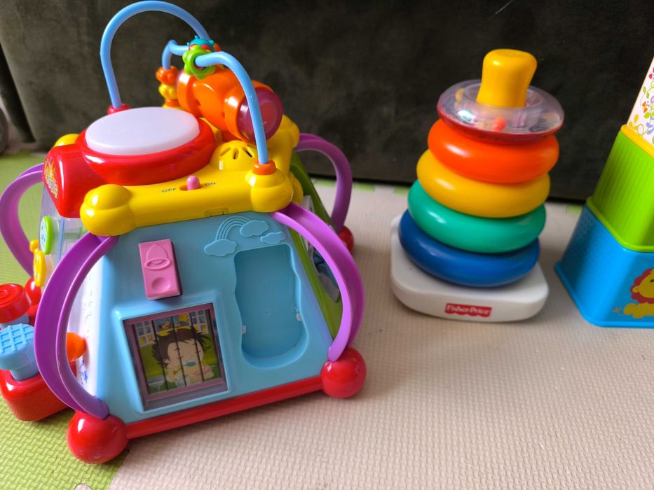 Играчки Fisher price, музикален куб