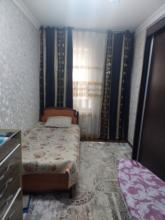 Квартира продаётся в центре.