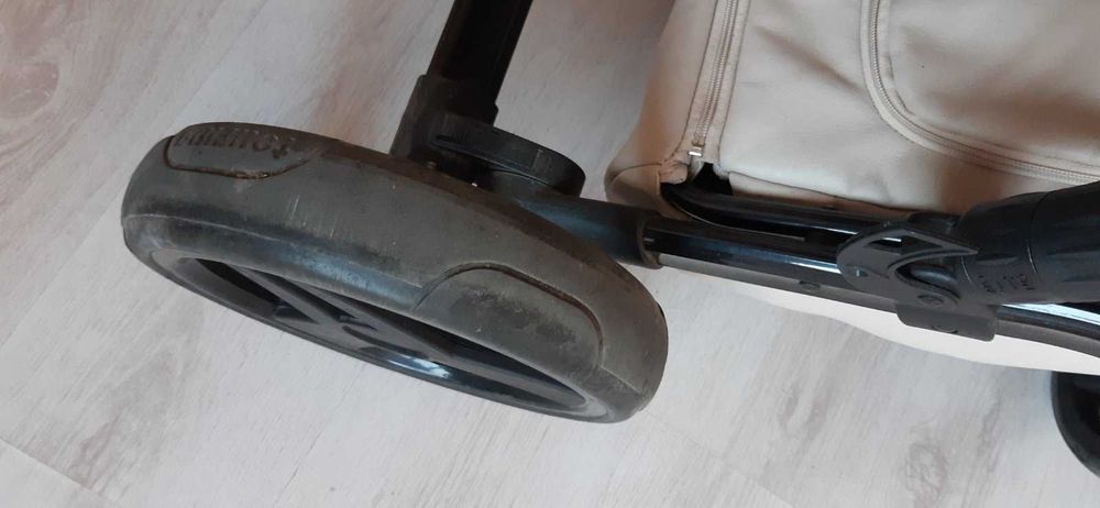 Бебешка колича Junama Madena