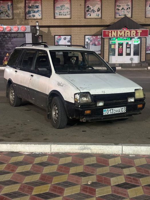 Митсубиси спец вагон