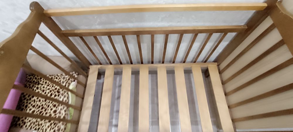 Продам детскую кроватку.