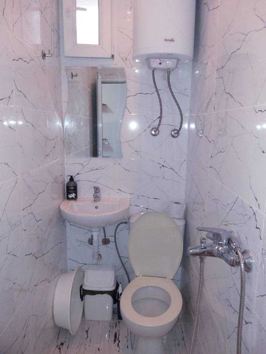 AMORE 1- Двустаен апартамент в идеален център на 1 мин. пеша от плажа