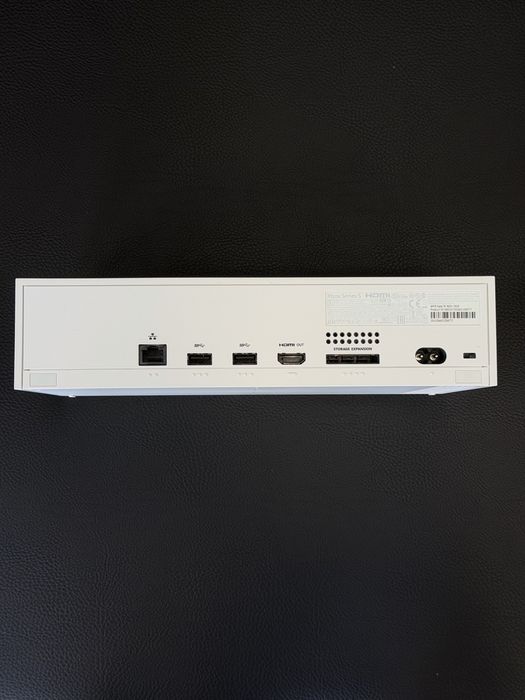 Отличен Xbox Series S