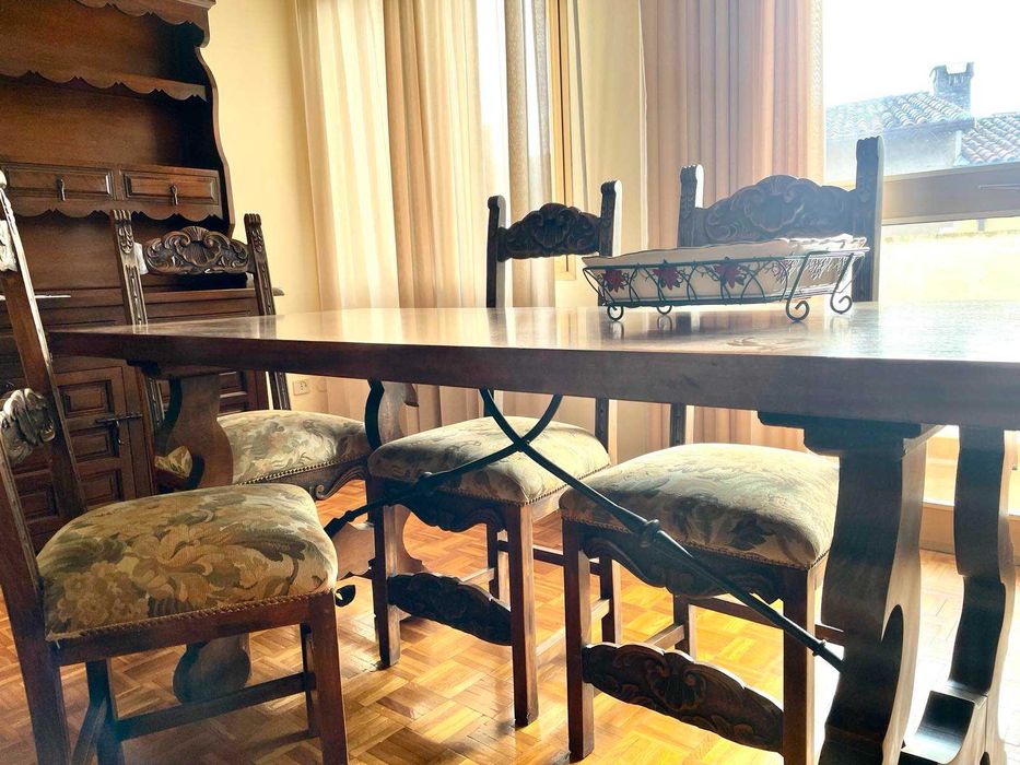 Комплект антични италиански мебели-масивно дърво и дърворезба