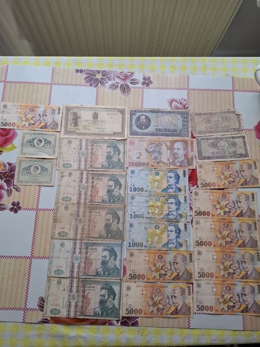 Vand bancnote vechi !