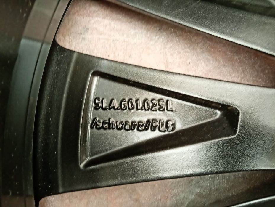 1 janta R21 Skoda Enyaq IV  5LA 601 025 L