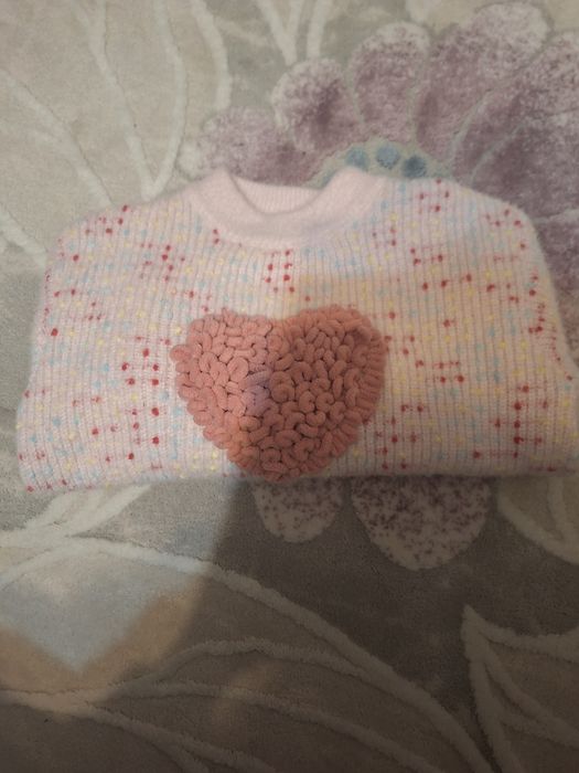 Pulover fetita 8-9 ani