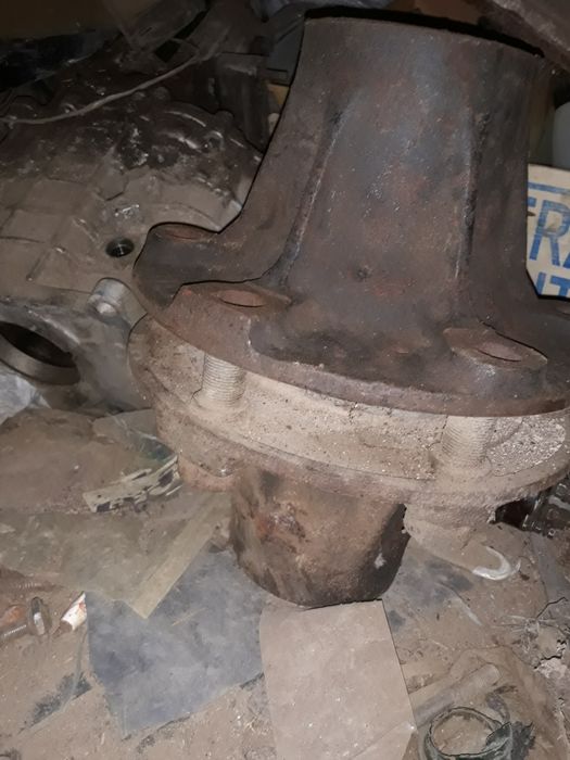 Продам запчасти на газ 53