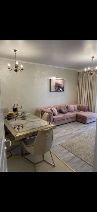 Vand apartament tomis plus