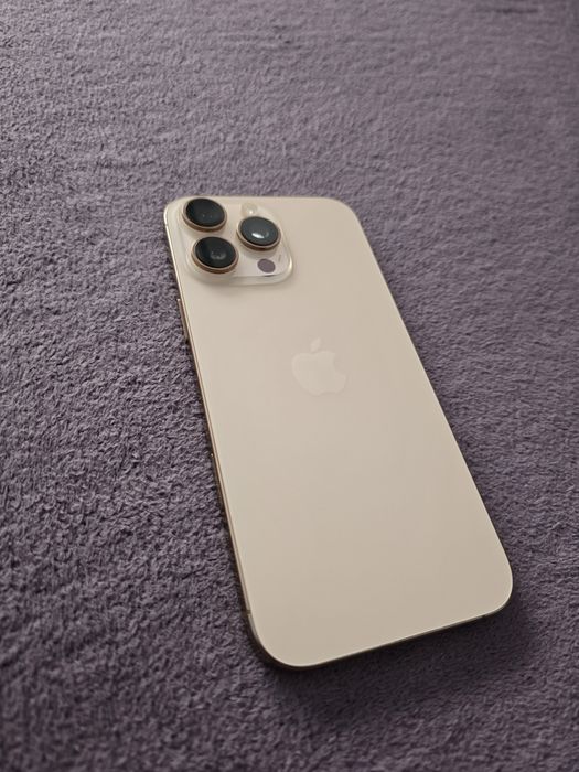 Vand/Schimn Iphone 16 pro max Impecabil