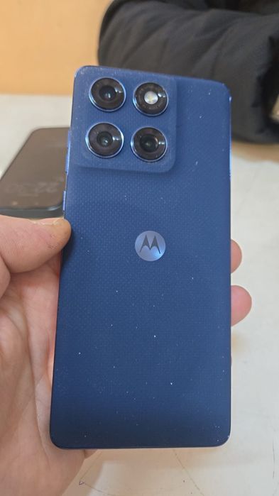 Срочно продам смартфон