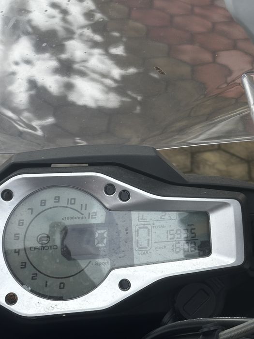 CF Moto 650MT  56cp