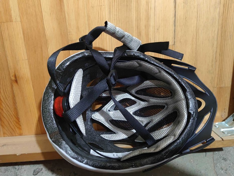 casca protecție bicicleta sau alte sporturi aproape NOUĂ