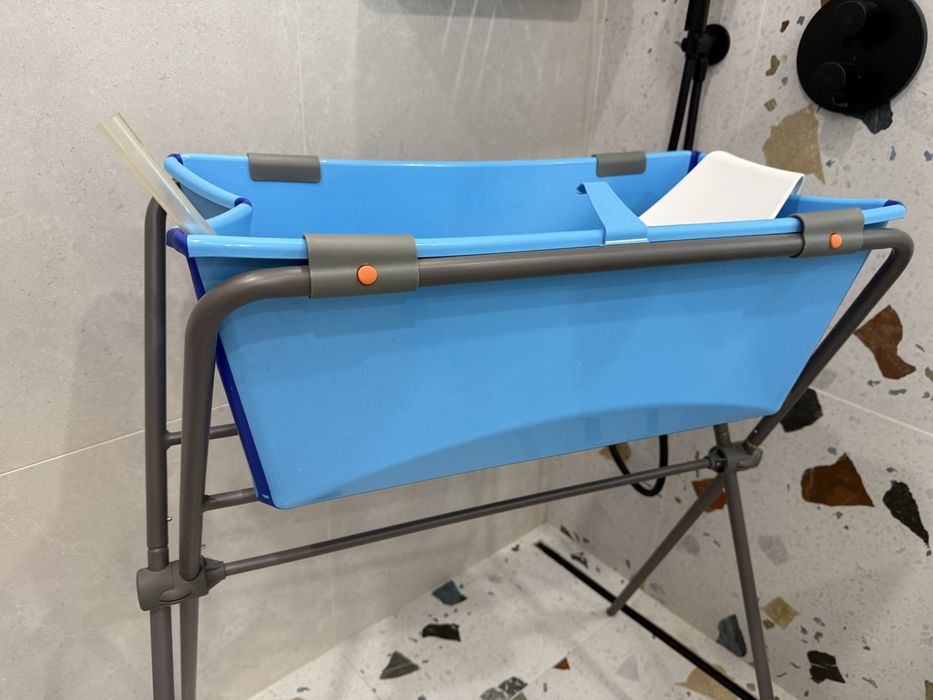 Сгьваема вана STOKKE Flexi Bath със стойка
