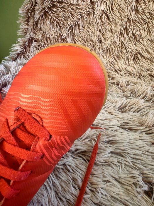 Футболни обувки Адидас