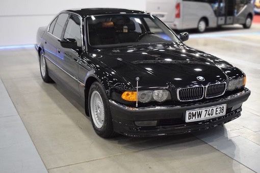 Флаг шток на bmw