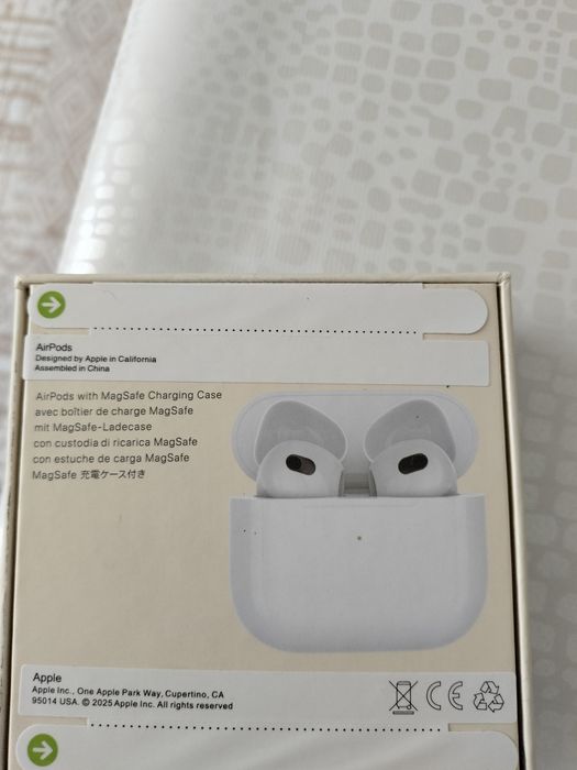 Новые наушники apple