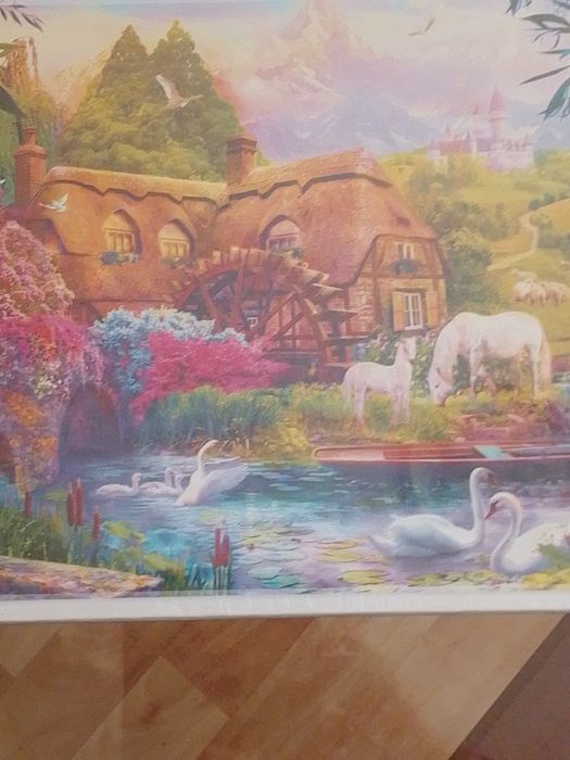 Продавам пъзели Чисто нови  .6 бр.по 1000 части и 1 бр .от 500 части.