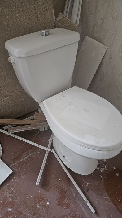 Продам унитаз б/у