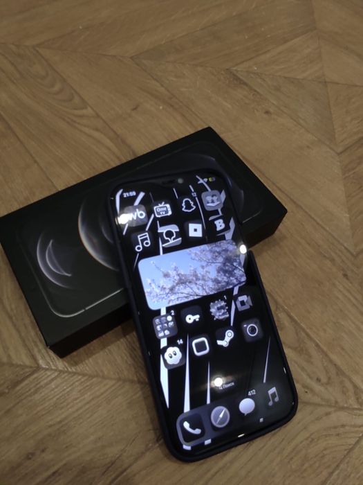 Iphone 12 pro akb100%