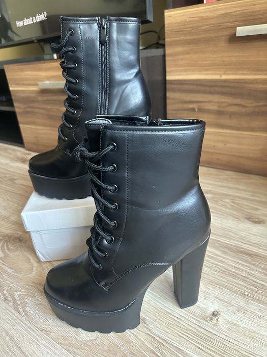 Естествена кожа-обувки на ток