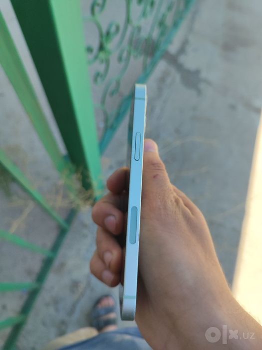 Iphone 12 LLA 256 gb 5g holati yaxahi