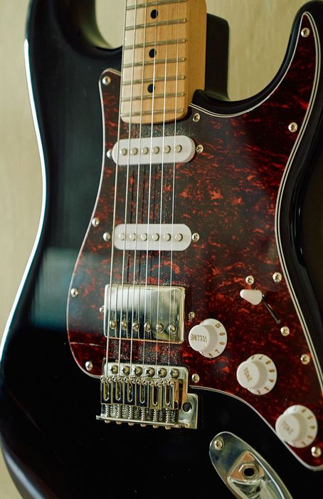 DONNER ST-152 Универсальный стратокастер!