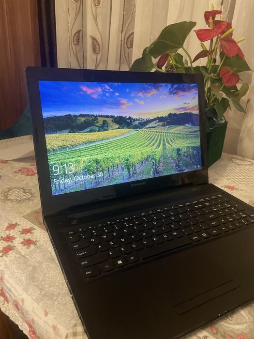 Laptop lenovo an 2020